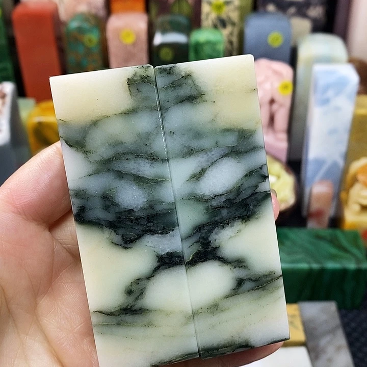 青田石印石云南石头