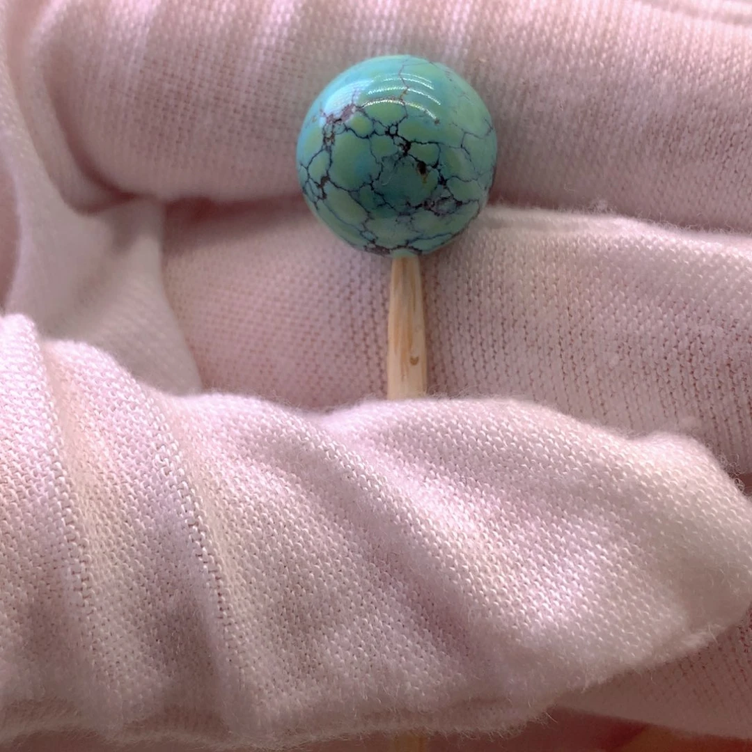 绿松石未镶嵌挂件