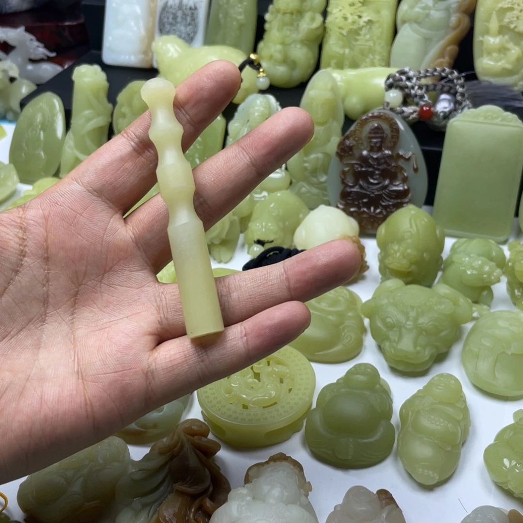 和田玉（黄玉）未镶嵌颈饰