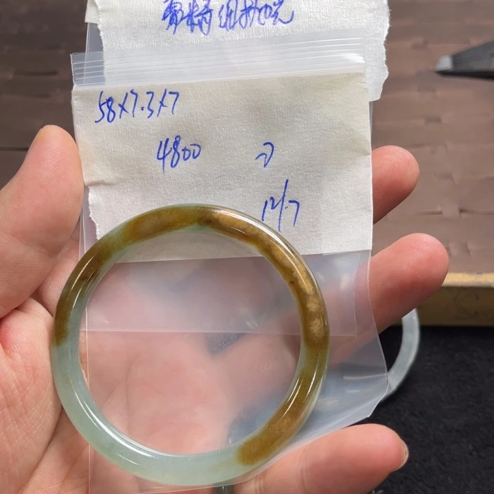 定制翡翠未镶嵌天然缅甸翡翠手镯