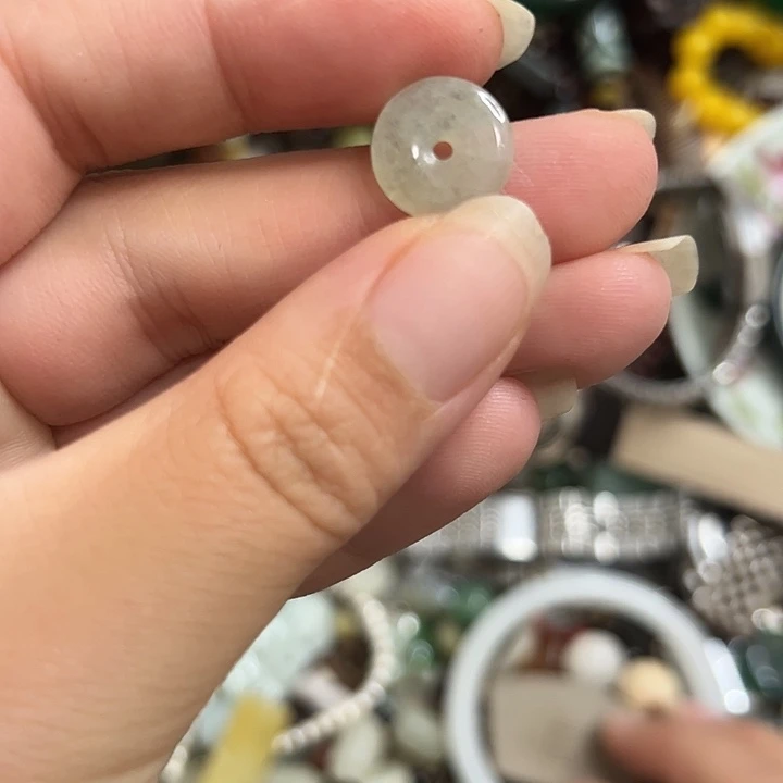 银***花扇子民俗文化的艺术品