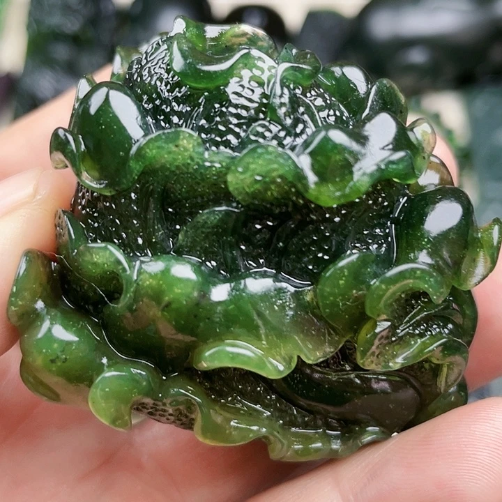 蛇纹石玉未镶嵌挂件