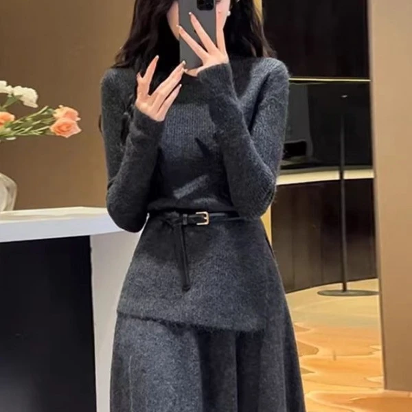 时尚套装小个子长裙气质穿搭新款子女连衣裙秋季韩系感早