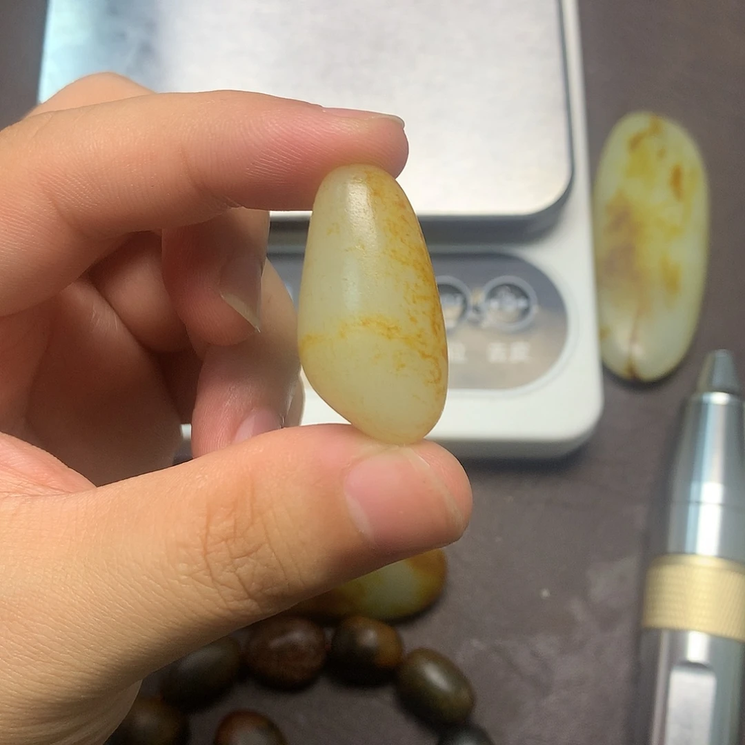 和田玉（糖玉）未镶嵌挂件