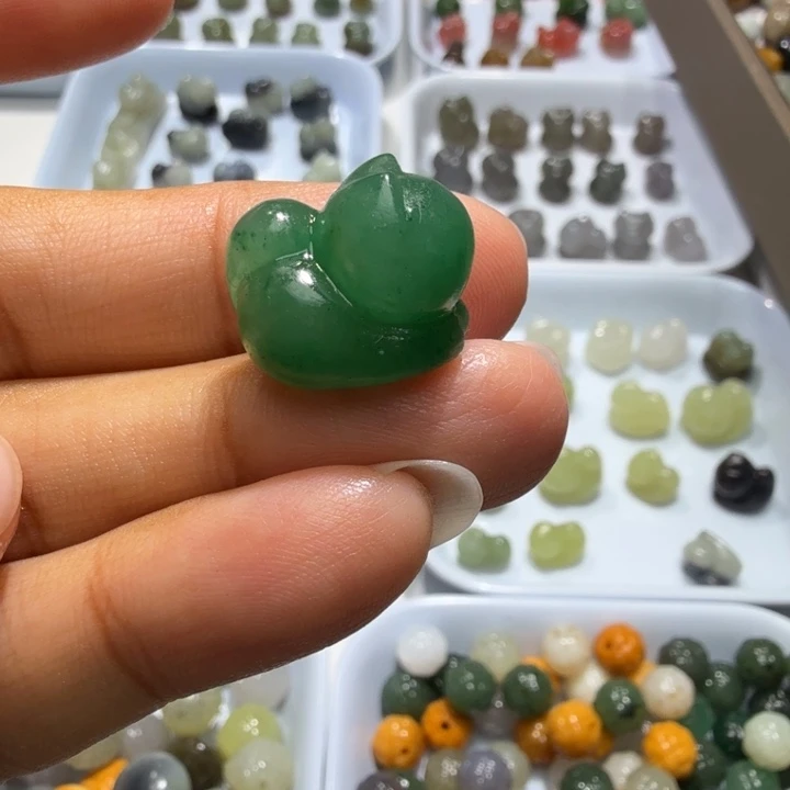 未镶嵌和田玉珠宝半成品