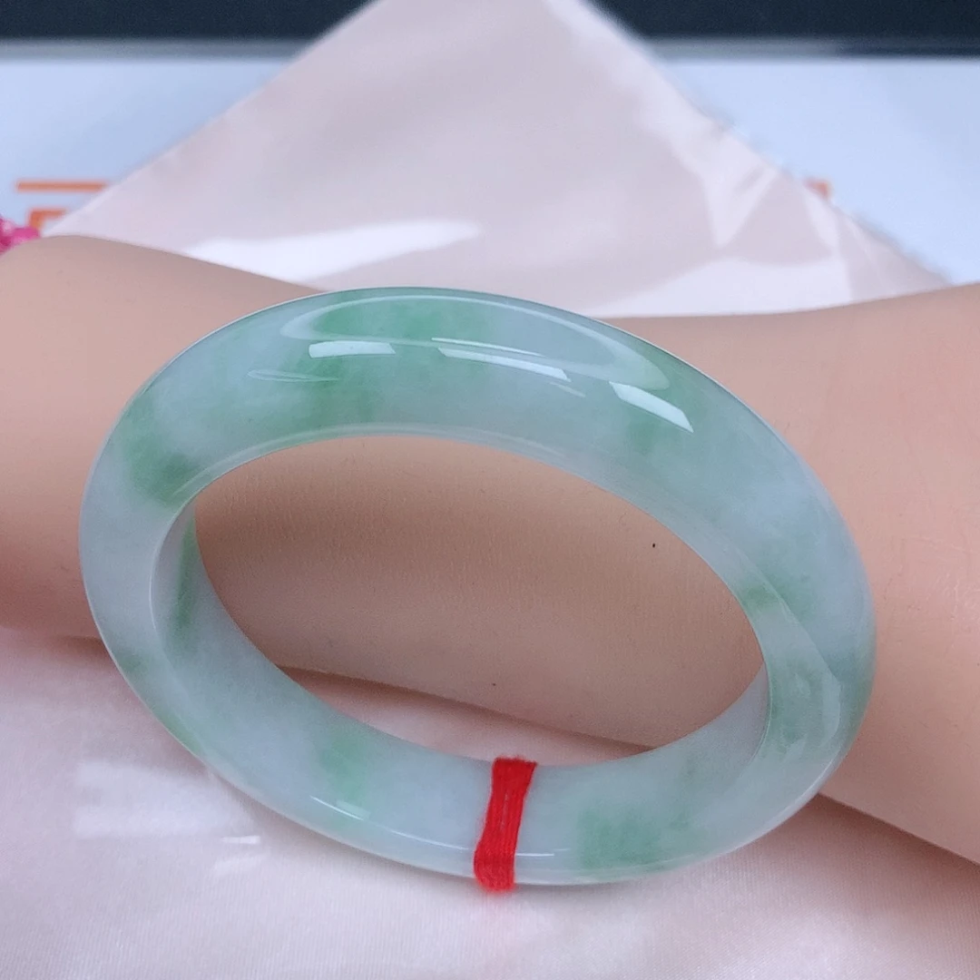 【闪购商品】未镶嵌手镯翡翠，56