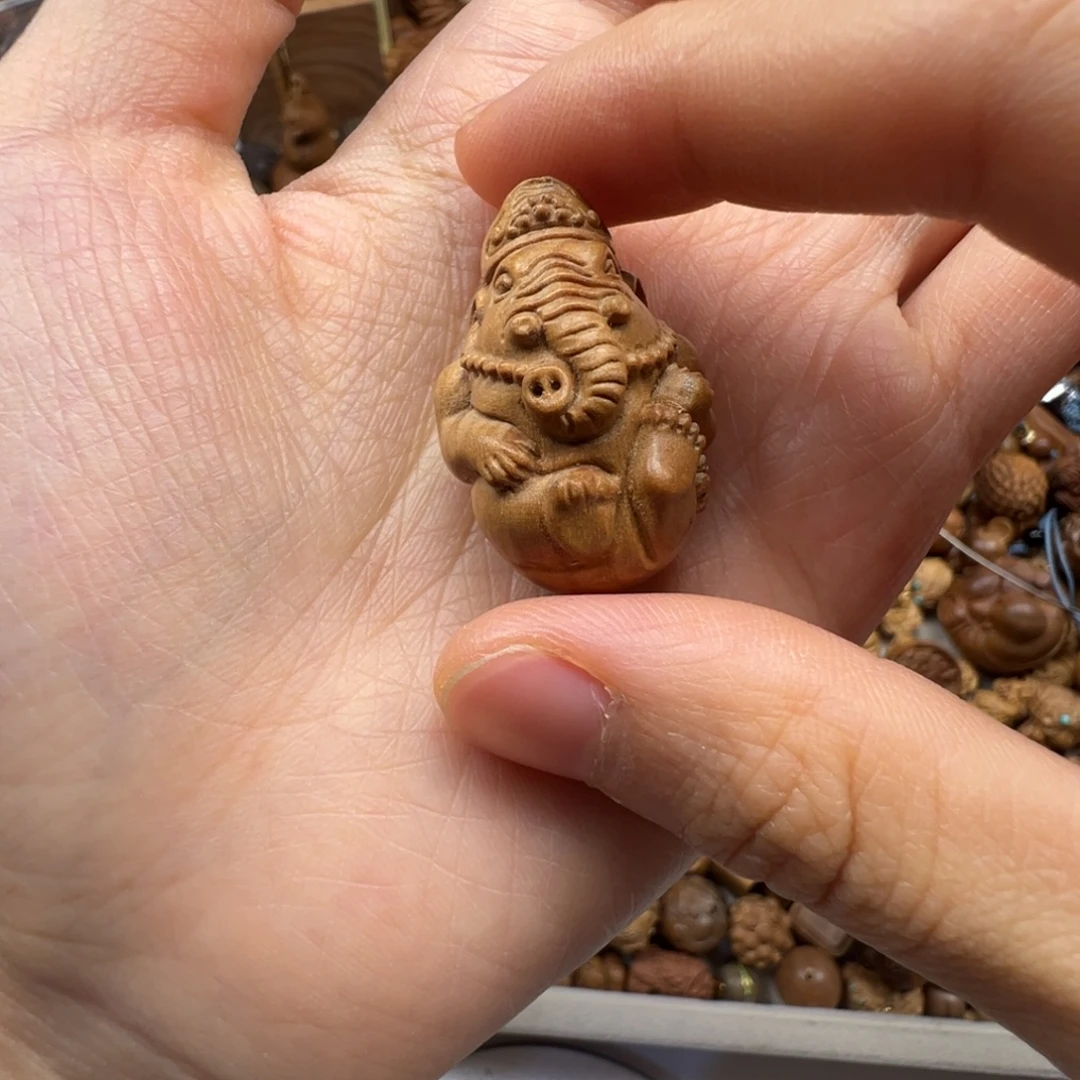 开***心檀香木象神老山檀