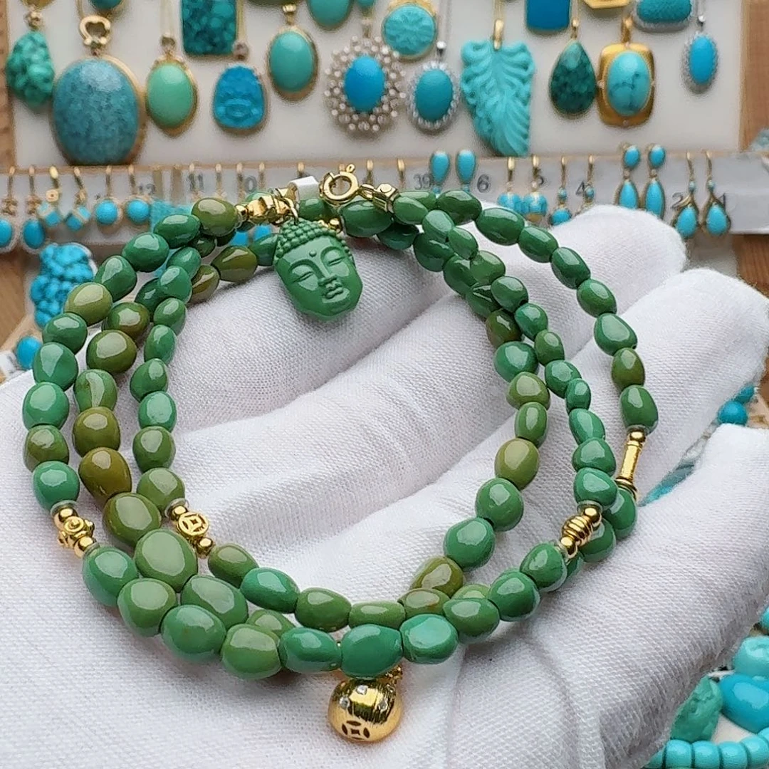 绿松石未镶嵌颈饰