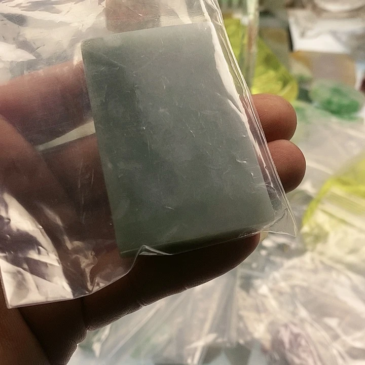 翡翠挂件未镶嵌豪***剑毛