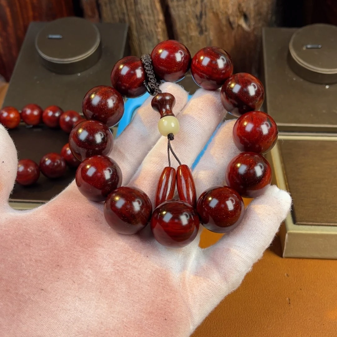 檀香紫檀（小叶紫檀）D**r