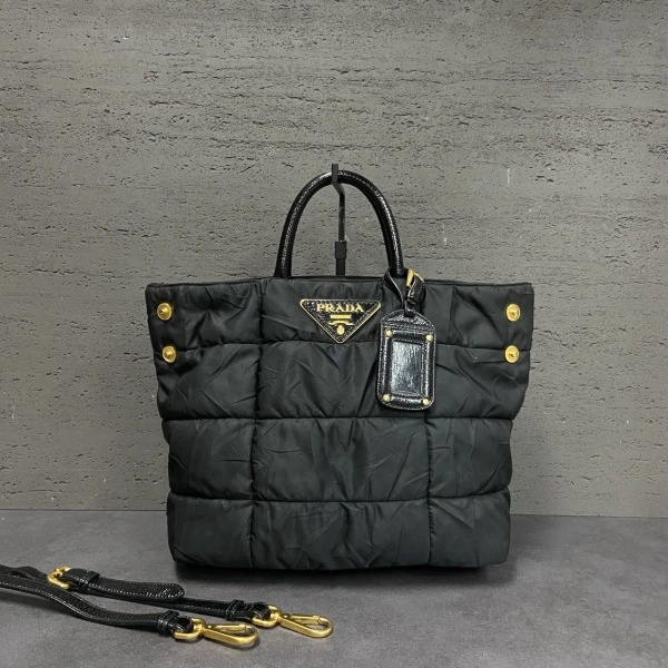 普拉达/包包/95新/市场价18000/251008zb0012