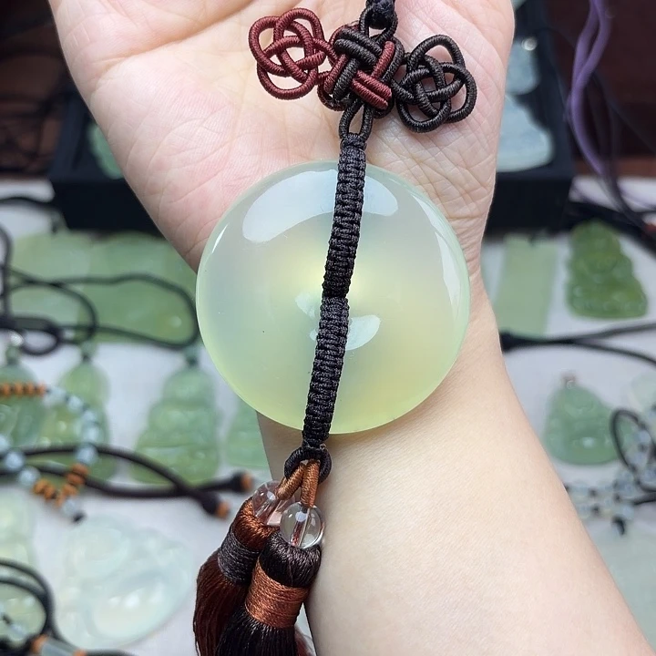岫玉合金颈饰吊坠