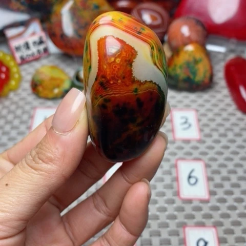 未镶嵌玛瑙/玉髓珠宝奇石