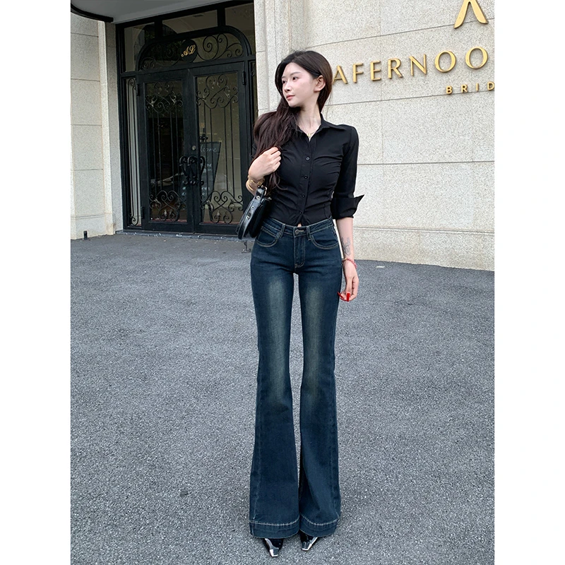 蓝灰色微喇牛仔裤女中低腰2025年夏季新款弹力修身显瘦喇叭长裤