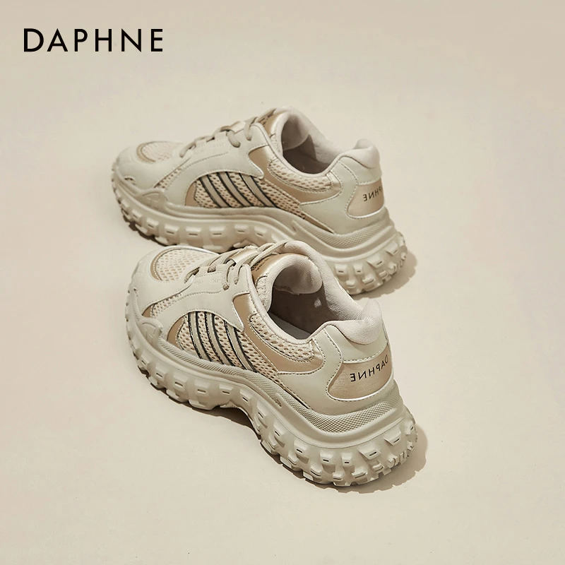 达芙妮运动鞋女款鞋子2025新款爆款夏季女鞋休闲透气网面老爹鞋女