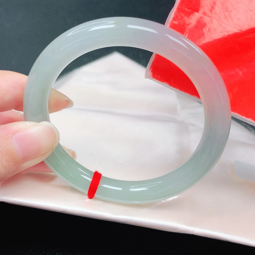 翡翠未镶嵌手镯55圈