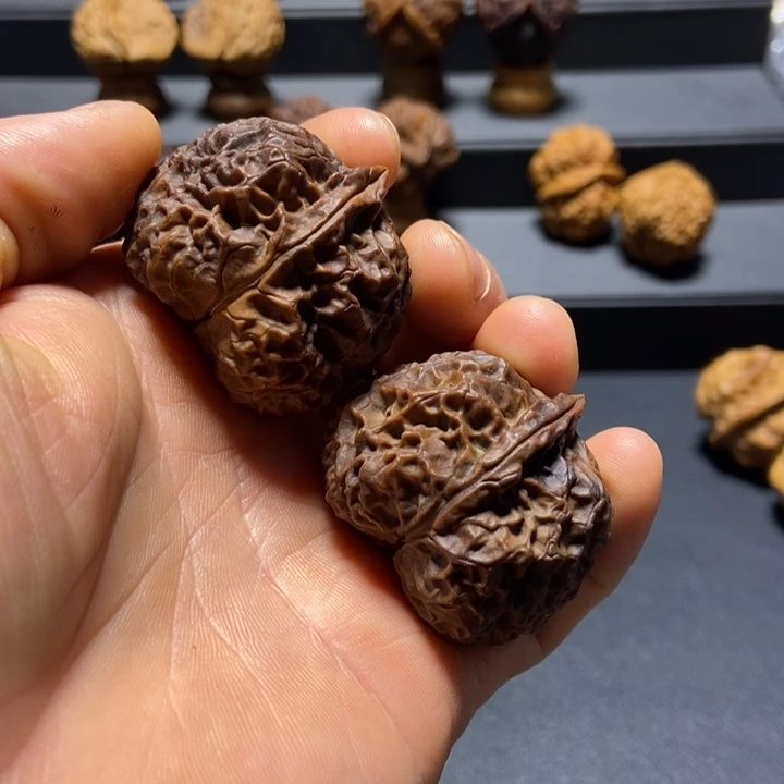 文玩核桃把件B缠山元宝40