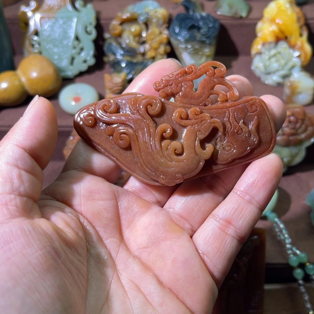 蛇纹石玉未镶嵌颈饰夏*天