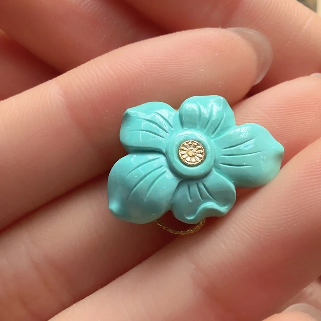 绿松石未镶嵌颈饰