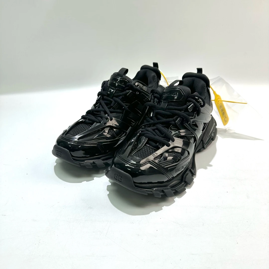 未使用 Balenciaga/巴黎世家 43码 Track1.0亮黑 SY0700