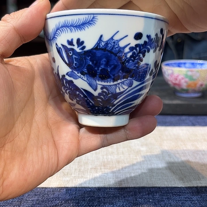 杯子瓷青花鱼藻纹杯