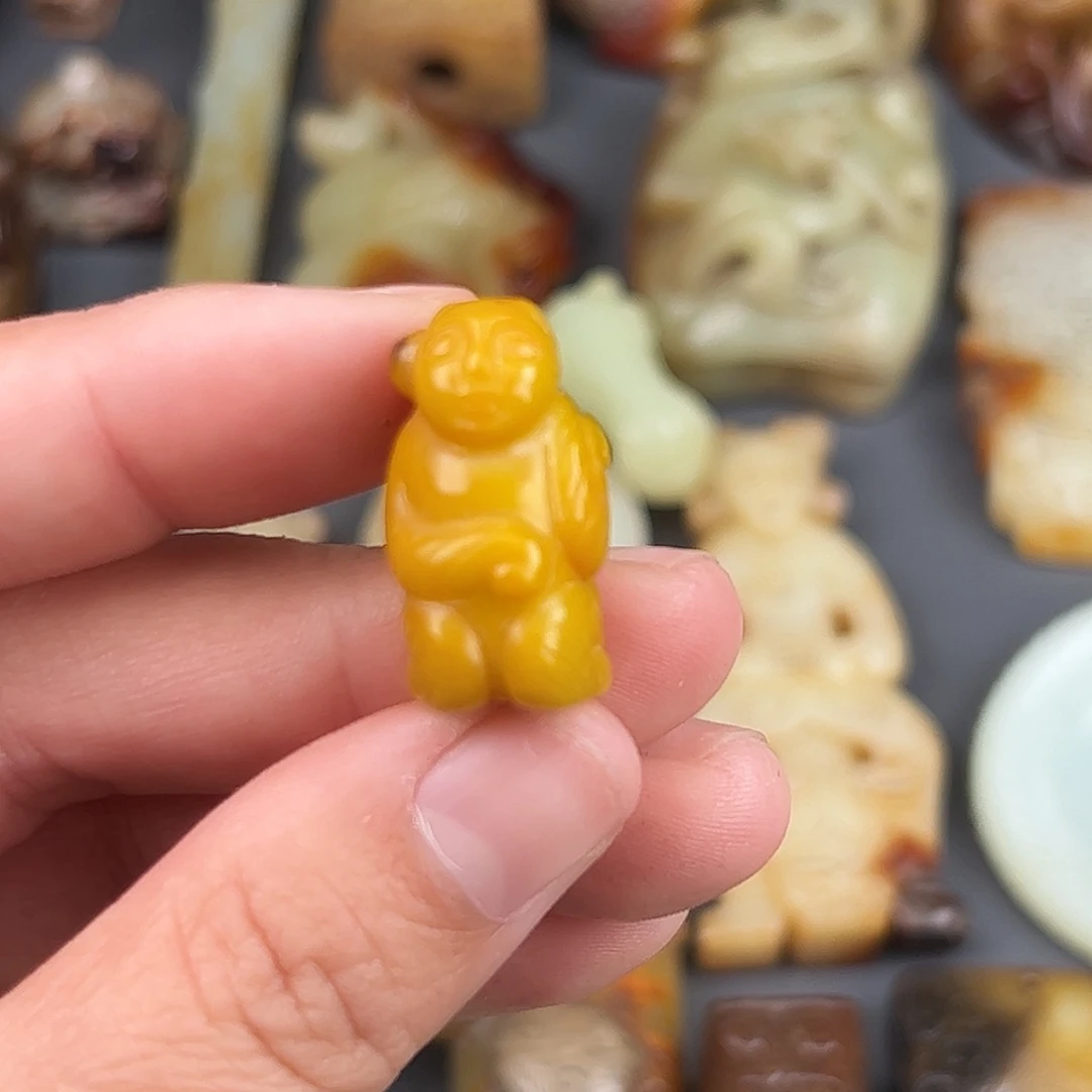 和田玉（糖玉）未镶嵌颈饰