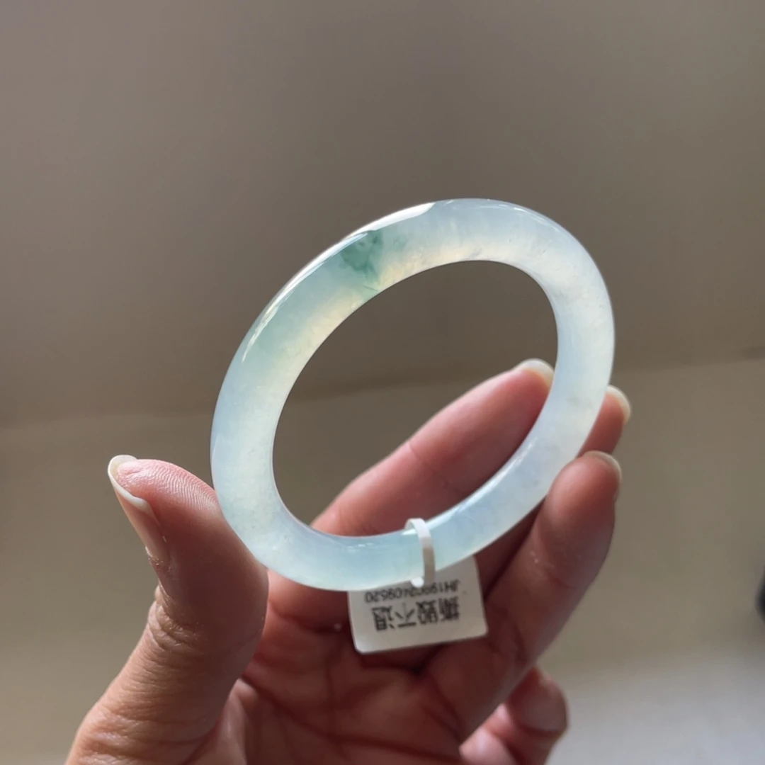 翡翠未镶嵌手镯53圈三天鉴赏期