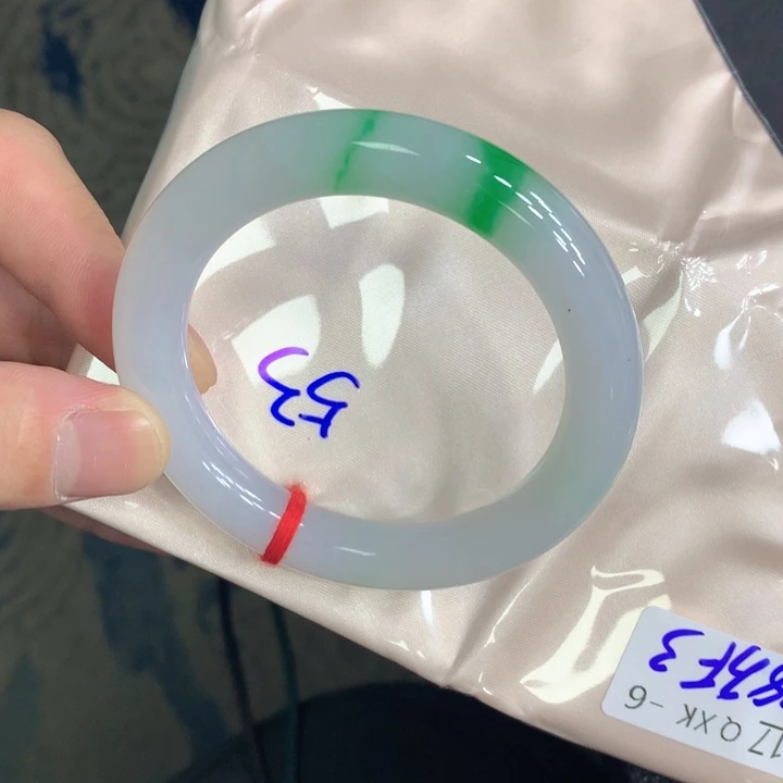 未镶嵌手镯（圆镯）翡翠翡翠