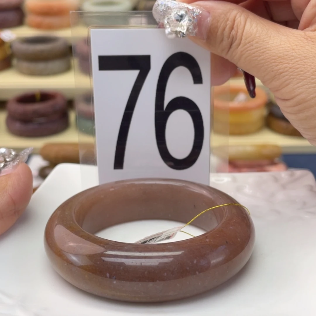 【闪购商品】石英质玉手镯未镶嵌