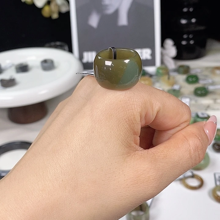 和田玉（糖玉）未镶嵌戒指Z63蓝糖酒桶15.9