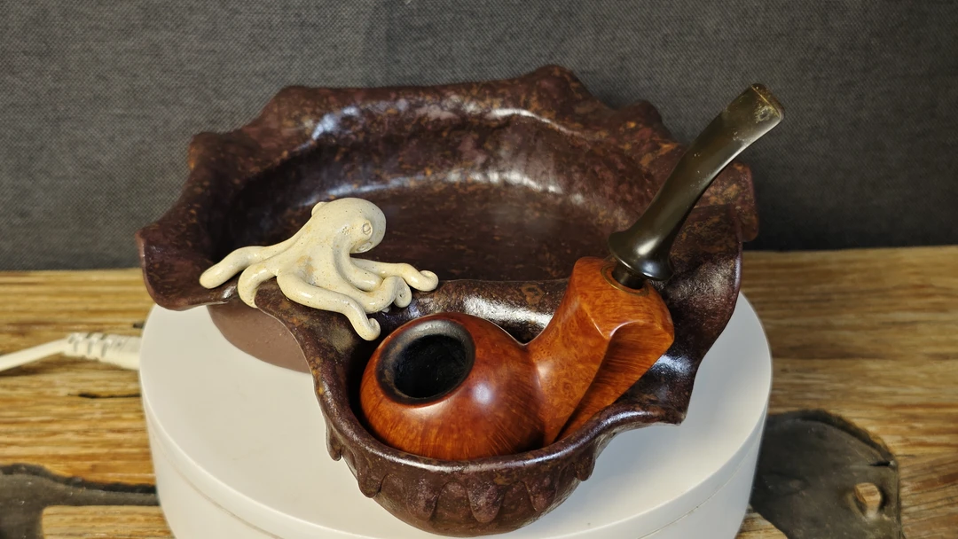 八方来财烟斗雪茄烟灰缸，章鱼哥原创手捏，草木灰窑变白泥章鱼