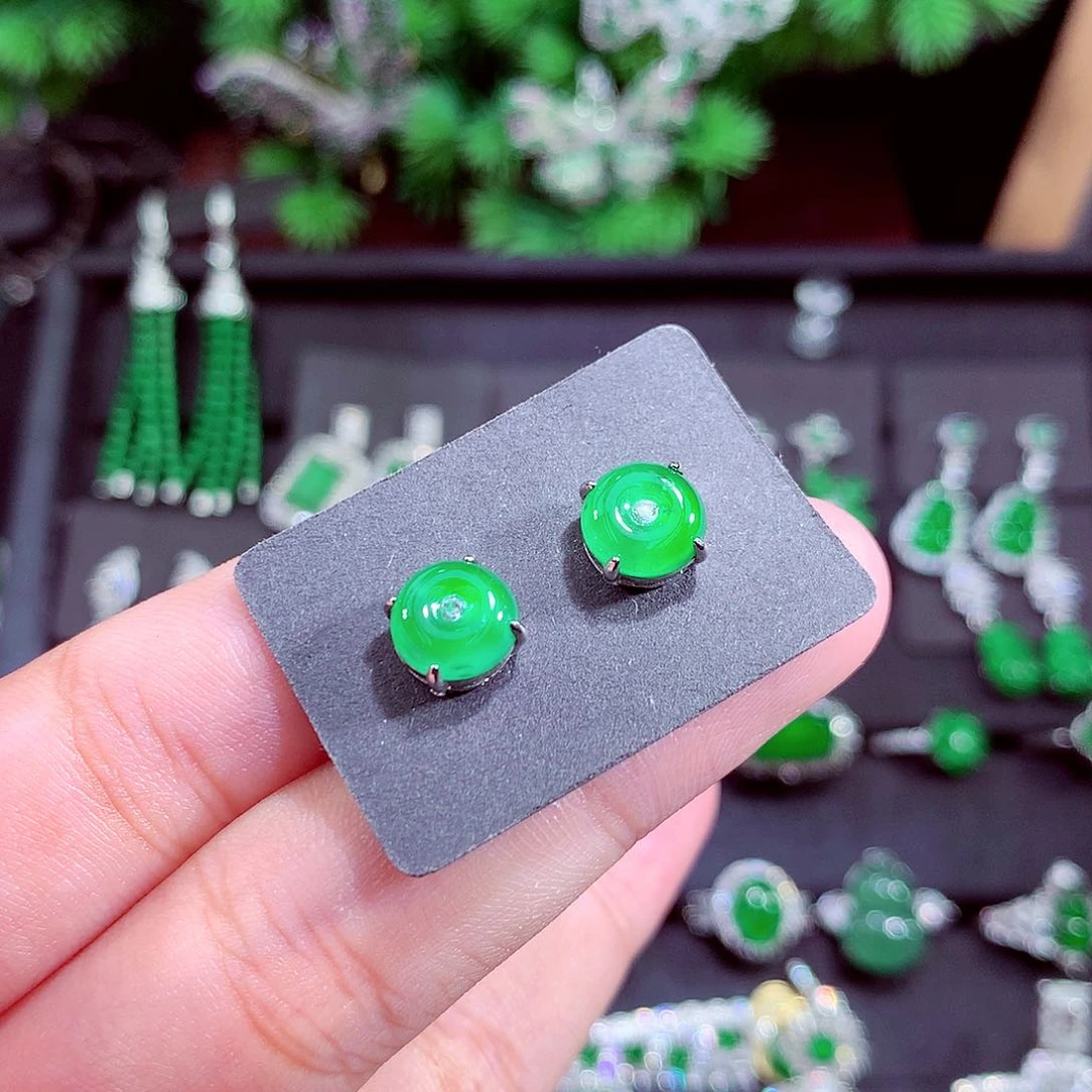 颈饰未镶嵌翡翠天然