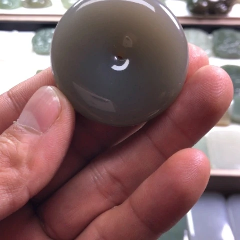 和田玉颈饰未镶嵌炊**水