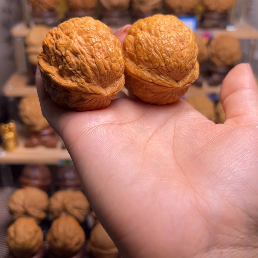 桃核把件金丝绣球H39、42……