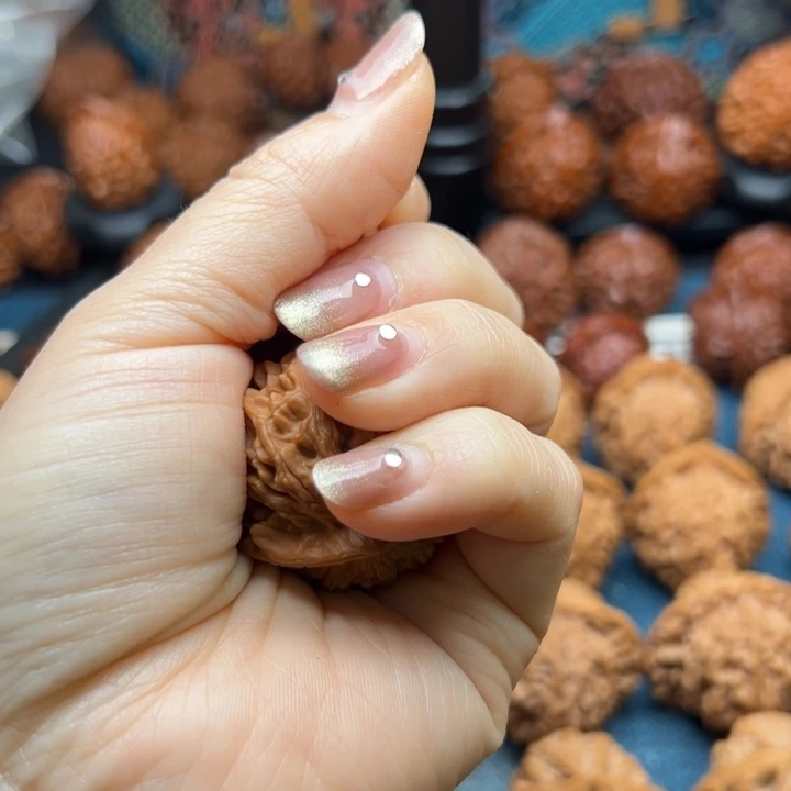 桃核吊坠太*哥哥哥哥哥哥