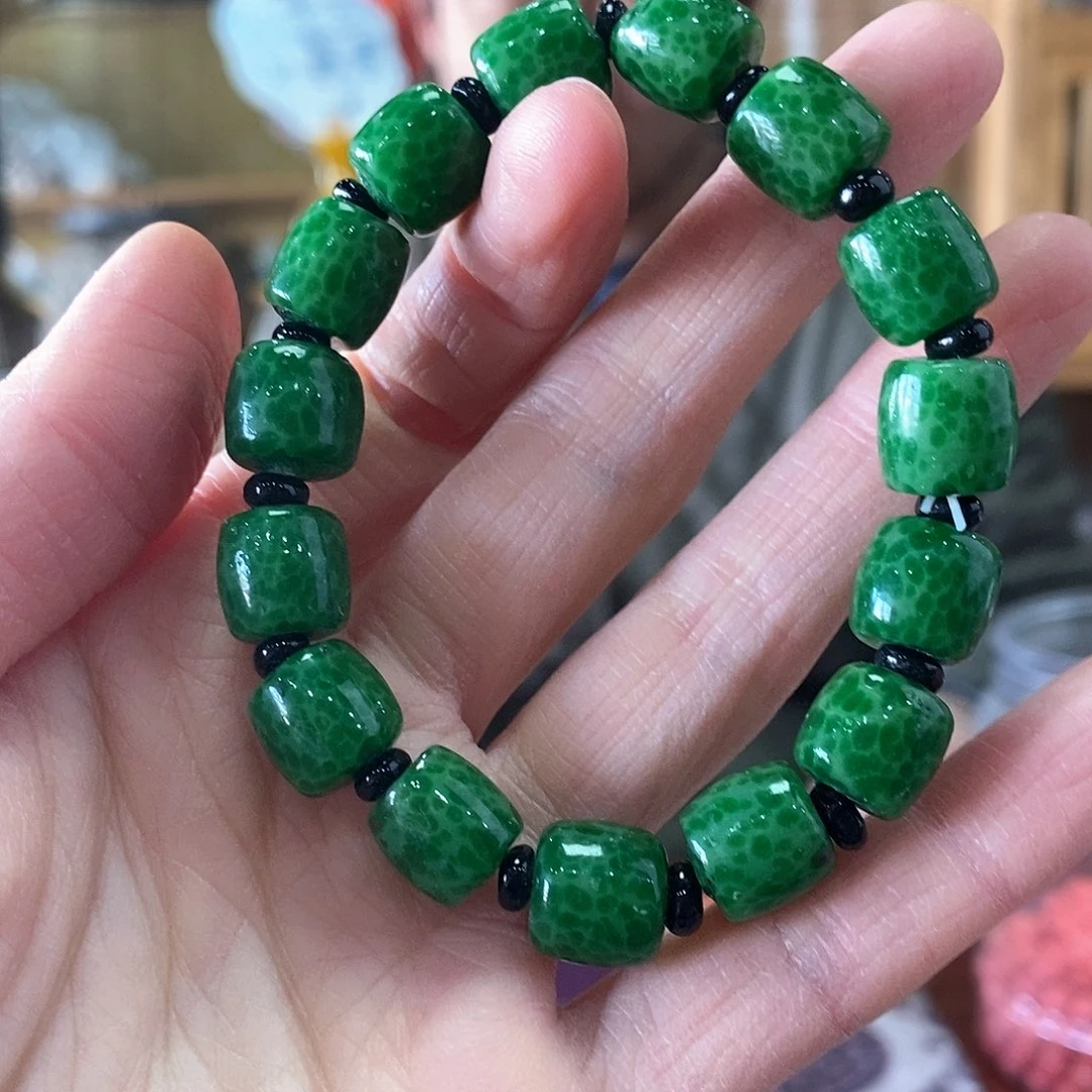 玻璃颈饰4687989907990900