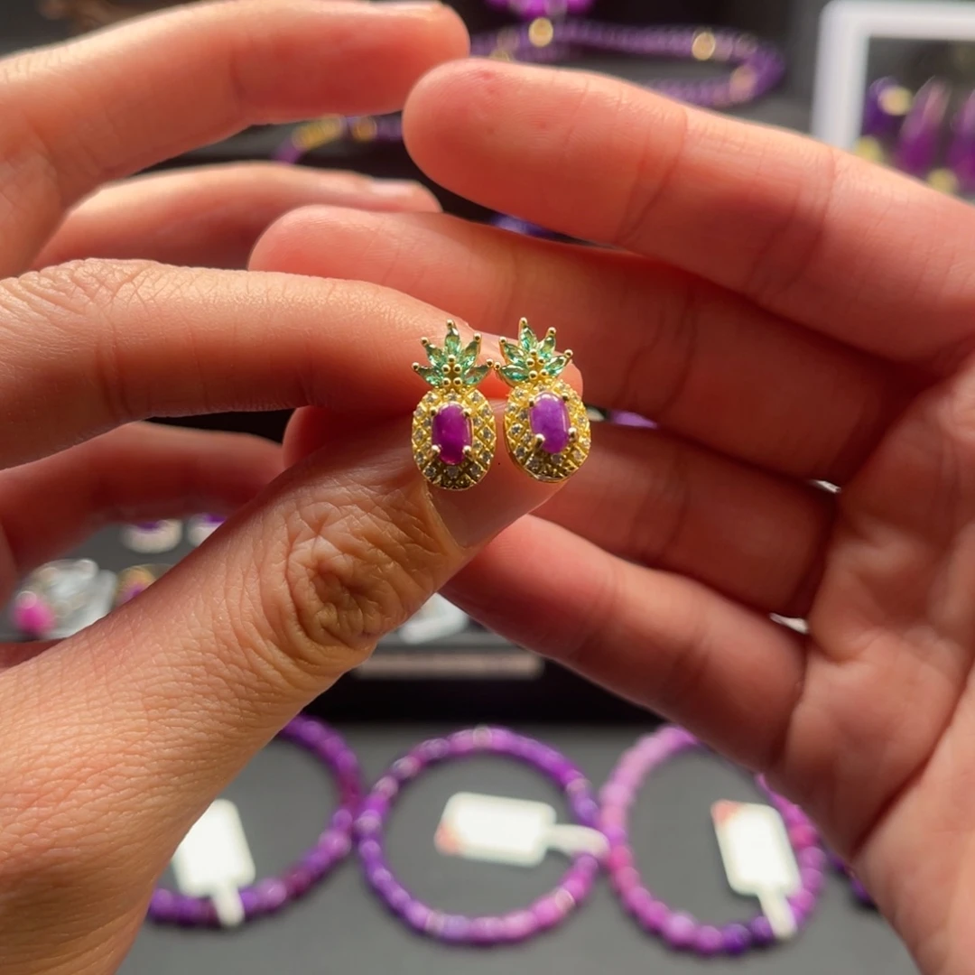 苏纪石（舒俱来）银S925镀金镶嵌耳钉