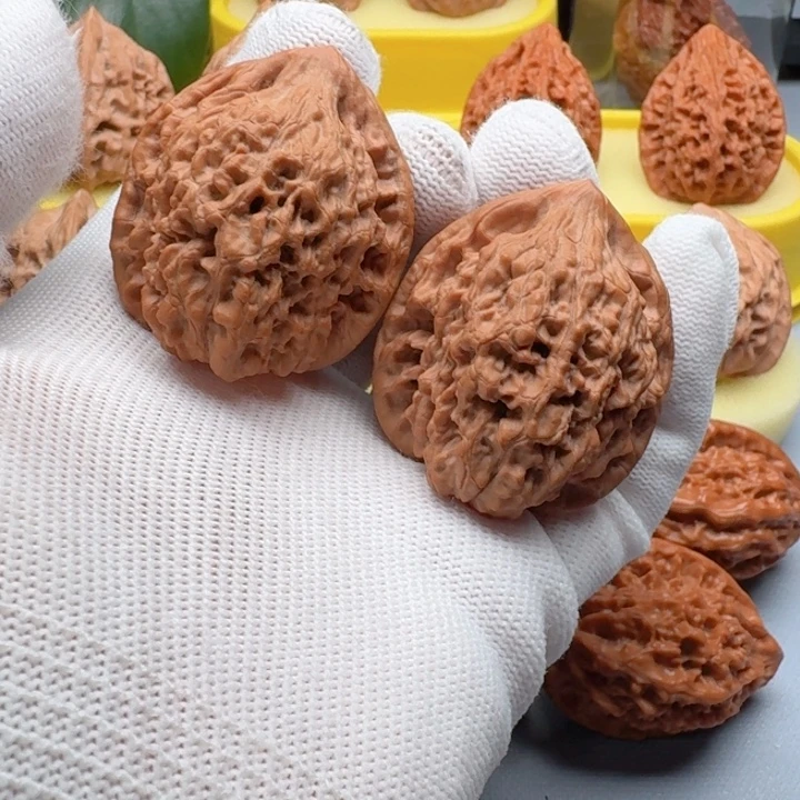 核桃福利手捻小官帽