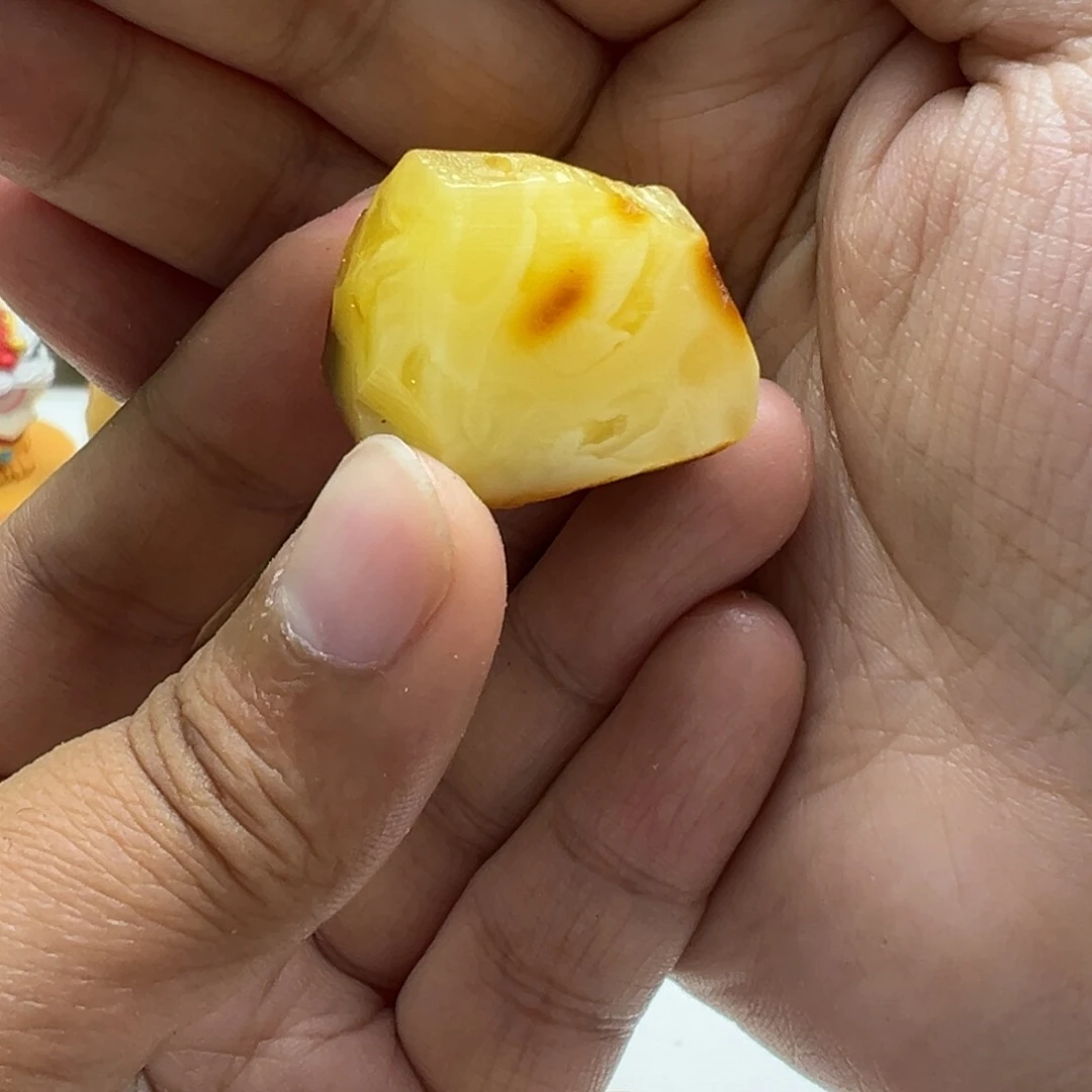 定制琥珀旮****蜜蜡定制