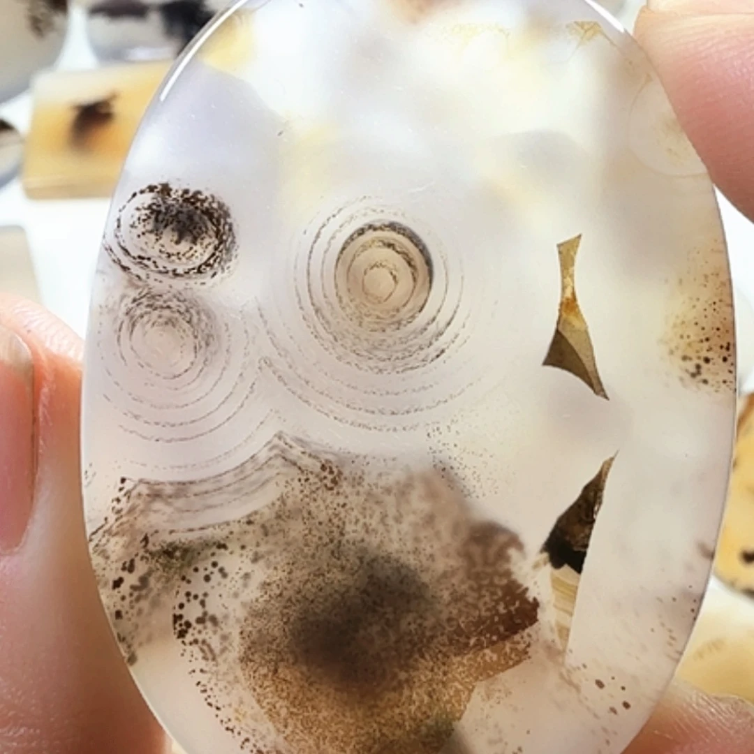 玛瑙/玉髓未镶嵌珠宝半成品