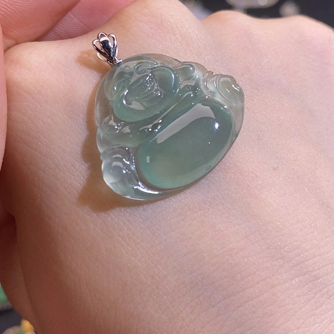 海****翡翠未镶嵌颈饰佛