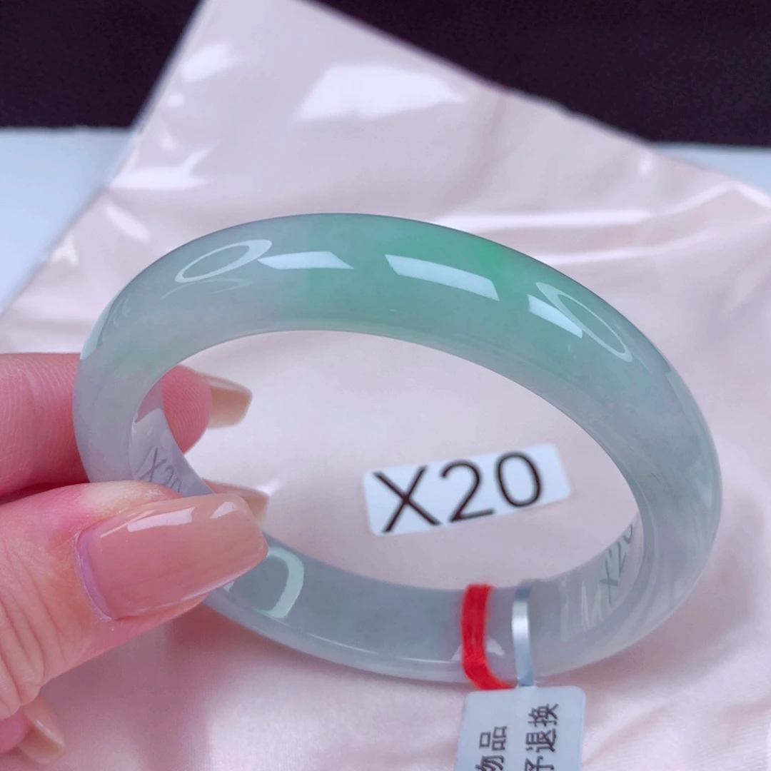 翡翠未镶嵌手镯手镯