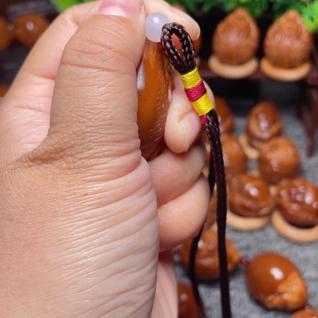 【闪购商品】橄榄核手串/手链冰*娃38左右三面生命单子手把