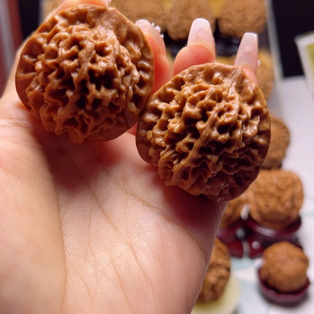 文玩核桃吊坠w**e自然庄秦闷