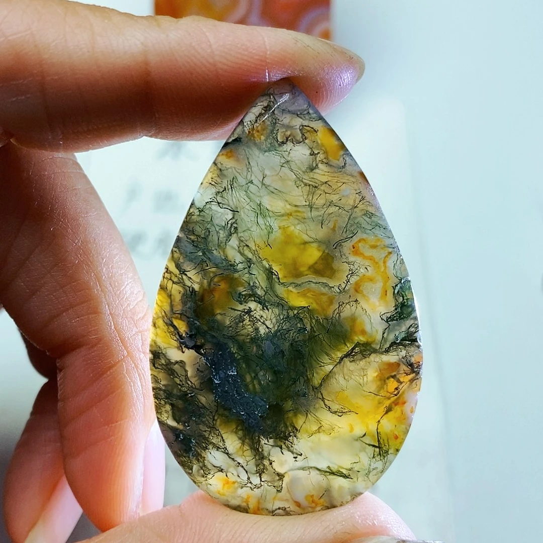 玛瑙/玉髓颈饰未镶嵌徐****)