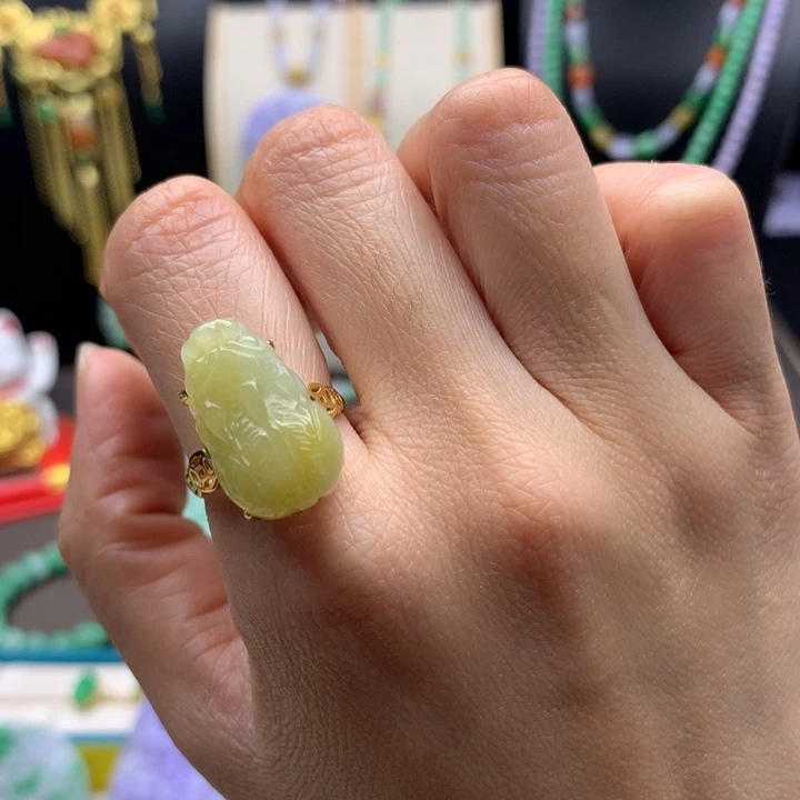 翡翠未镶嵌戒指貔貅戒指