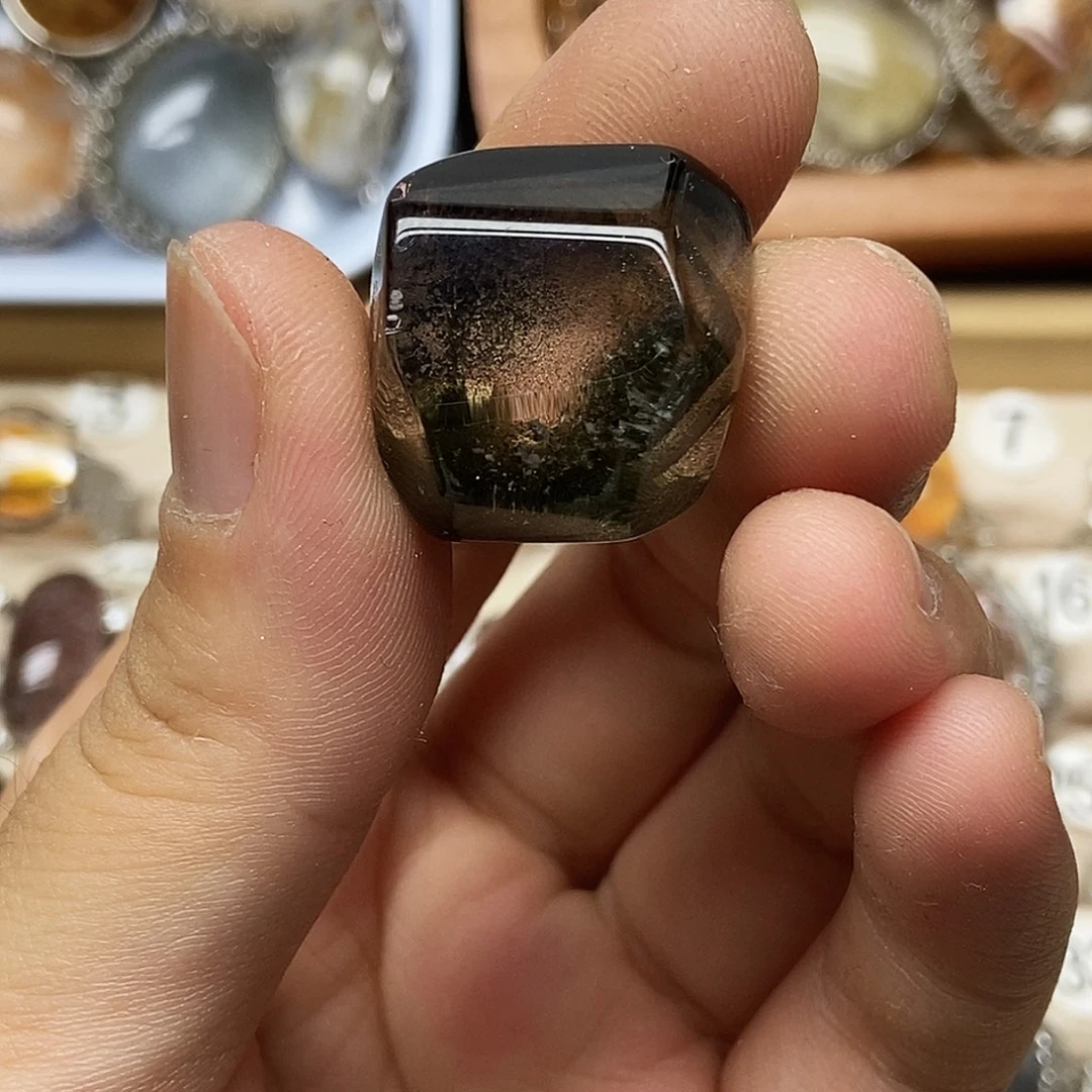 啦****颈饰未镶嵌水晶水晶