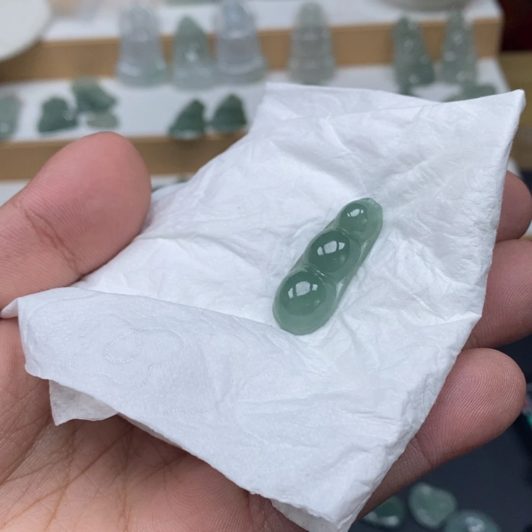 翡翠未镶嵌手链天然a货翡翠97