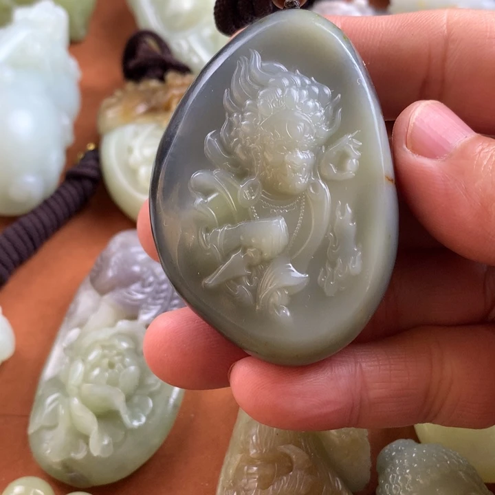 未镶嵌和田玉挂件