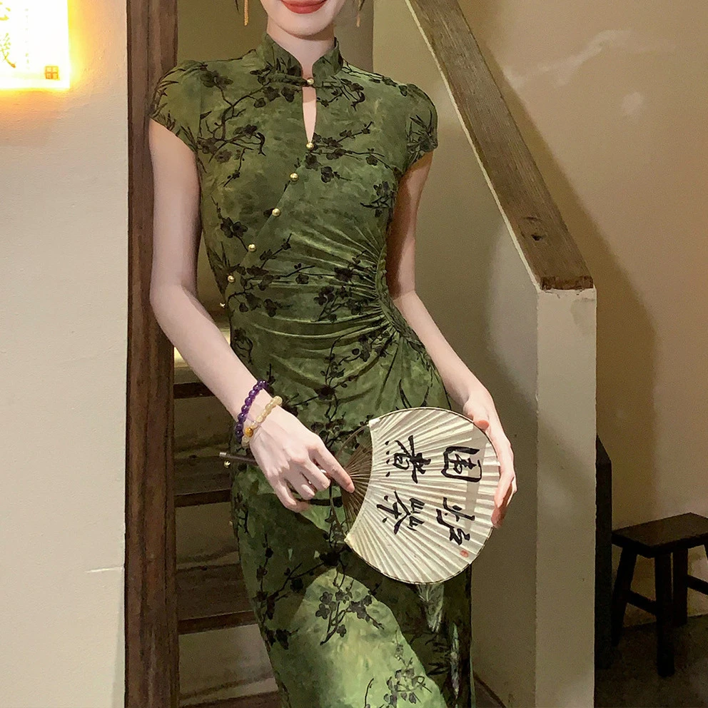 2025年 新中式绣花旗袍领改良旗袍女春夏镂空收腰连衣裙水墨绿色